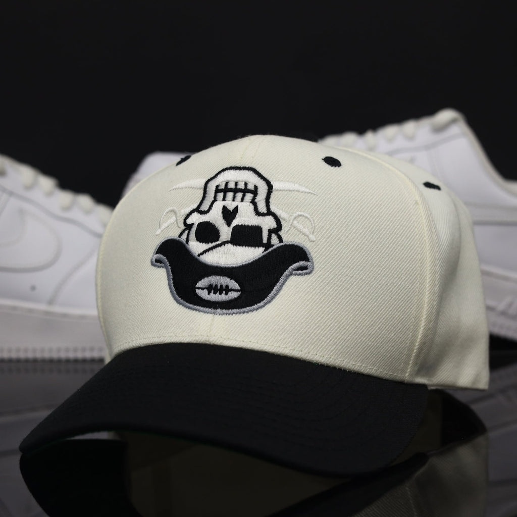 LA TO VEGAS SKULL Snapback CRM/BLK (Green UV)