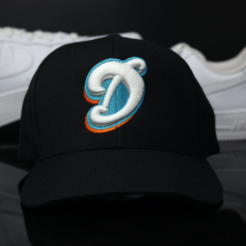 MIAMI "D" Black (Green UV)